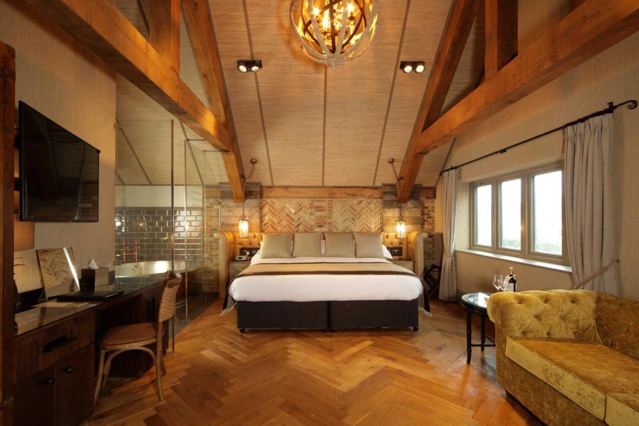 The Impeccable Pig Hotell Sedgefield Exteriör bild